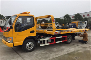 平安哪里有拖车服务